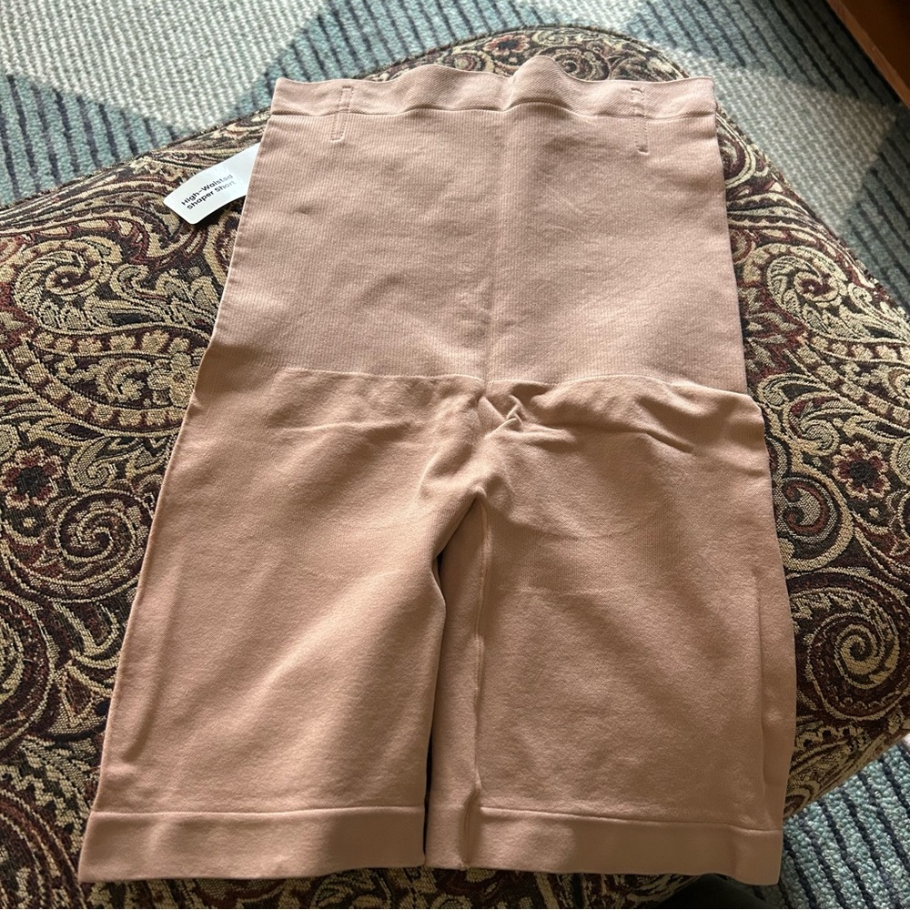 NWT - High waisted tummy control body shaper